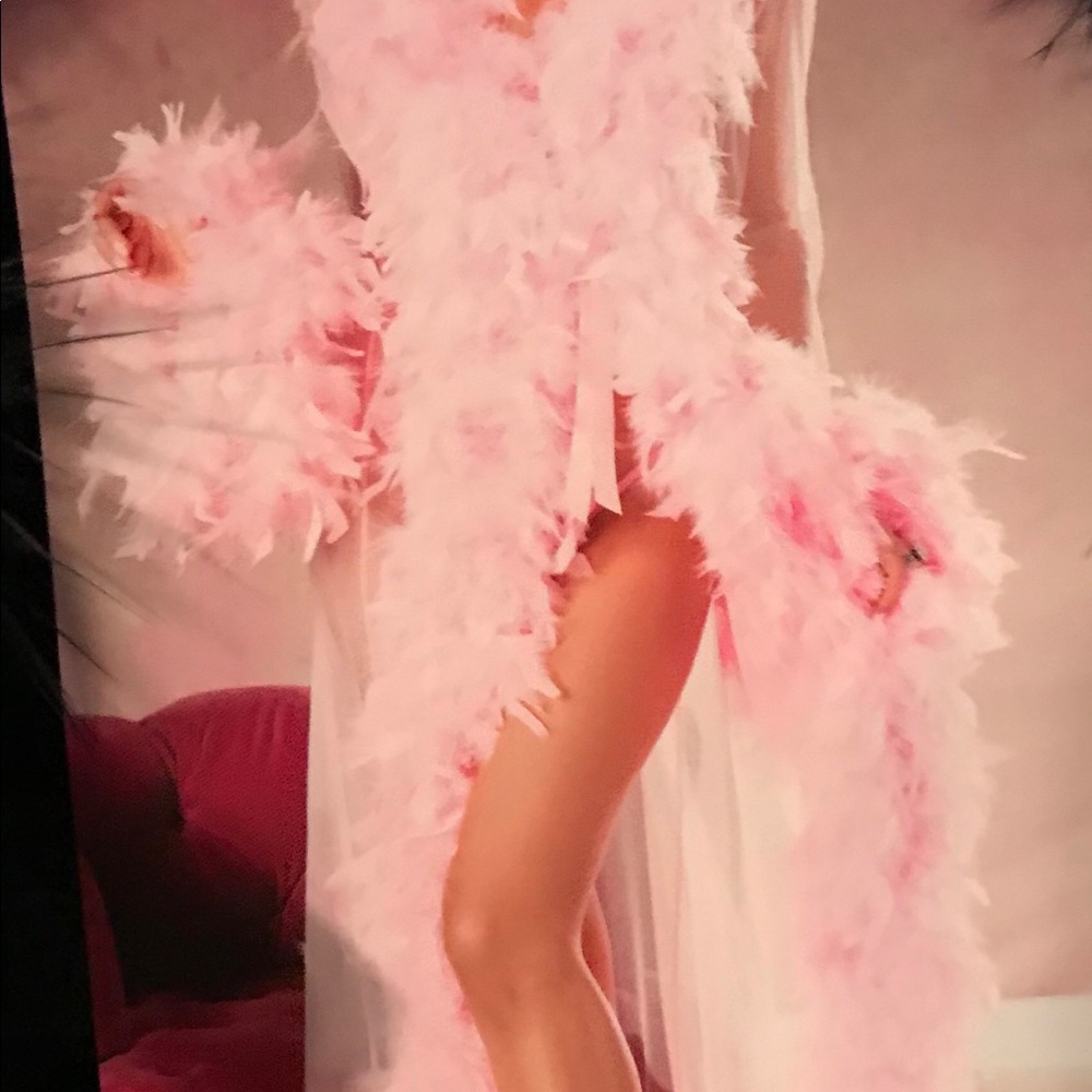 Hustler Hollywood cover up